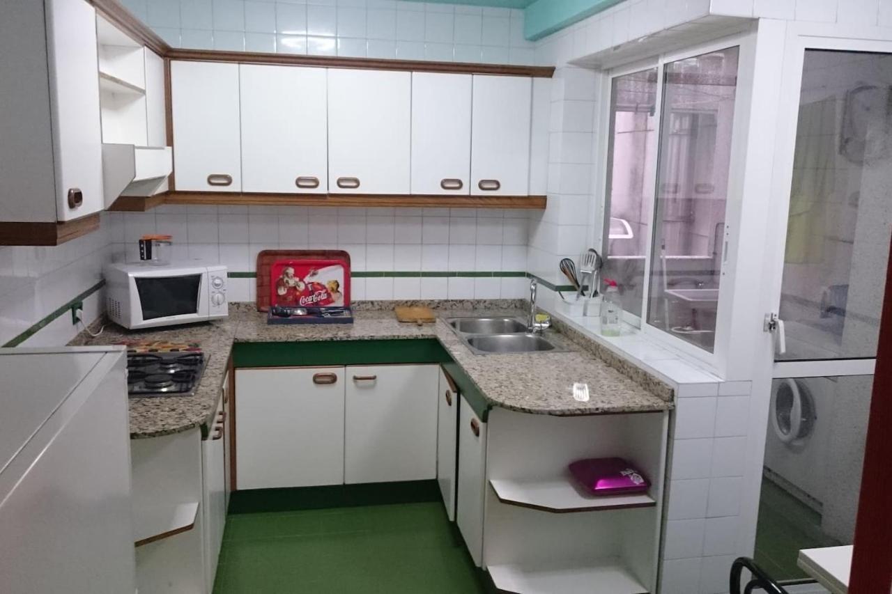 Apartament Se Alquila Piso Centrico En Sanxenxo C/Garaje Zewnętrze zdjęcie